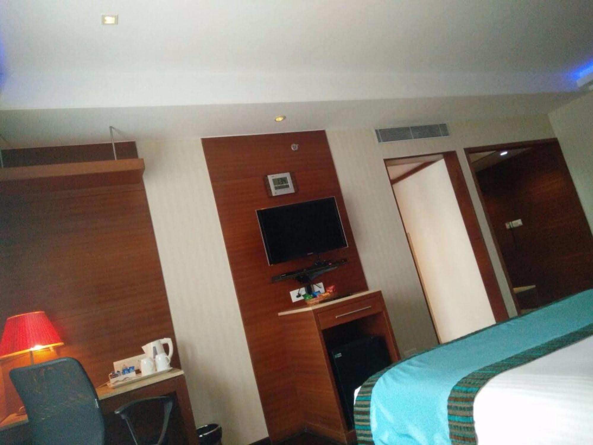 โกลด์ฟินช์ รีทรีต บังกาลอร์ Hotel Devanahalli ภายนอก รูปภาพ