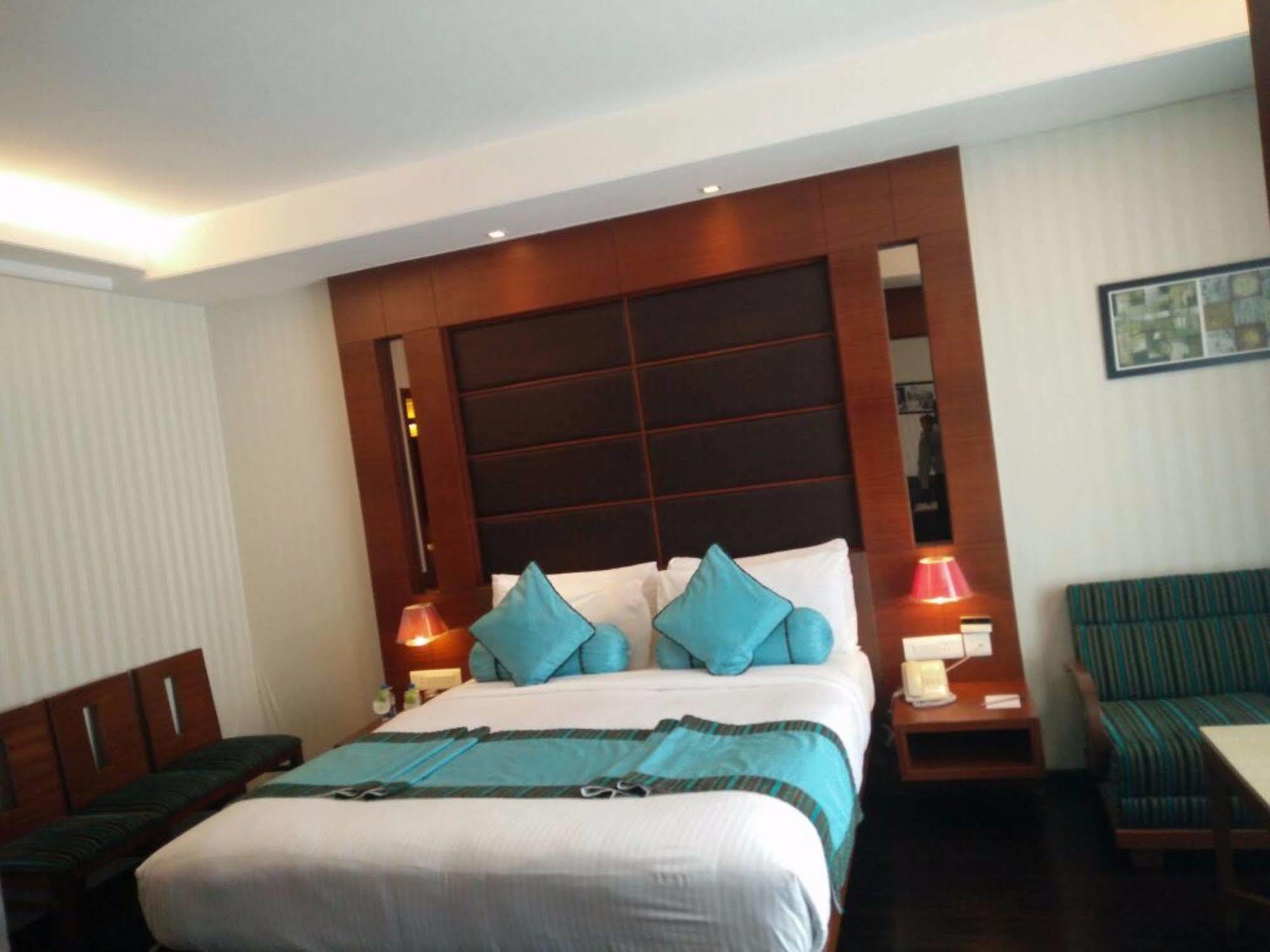 โกลด์ฟินช์ รีทรีต บังกาลอร์ Hotel Devanahalli ภายนอก รูปภาพ